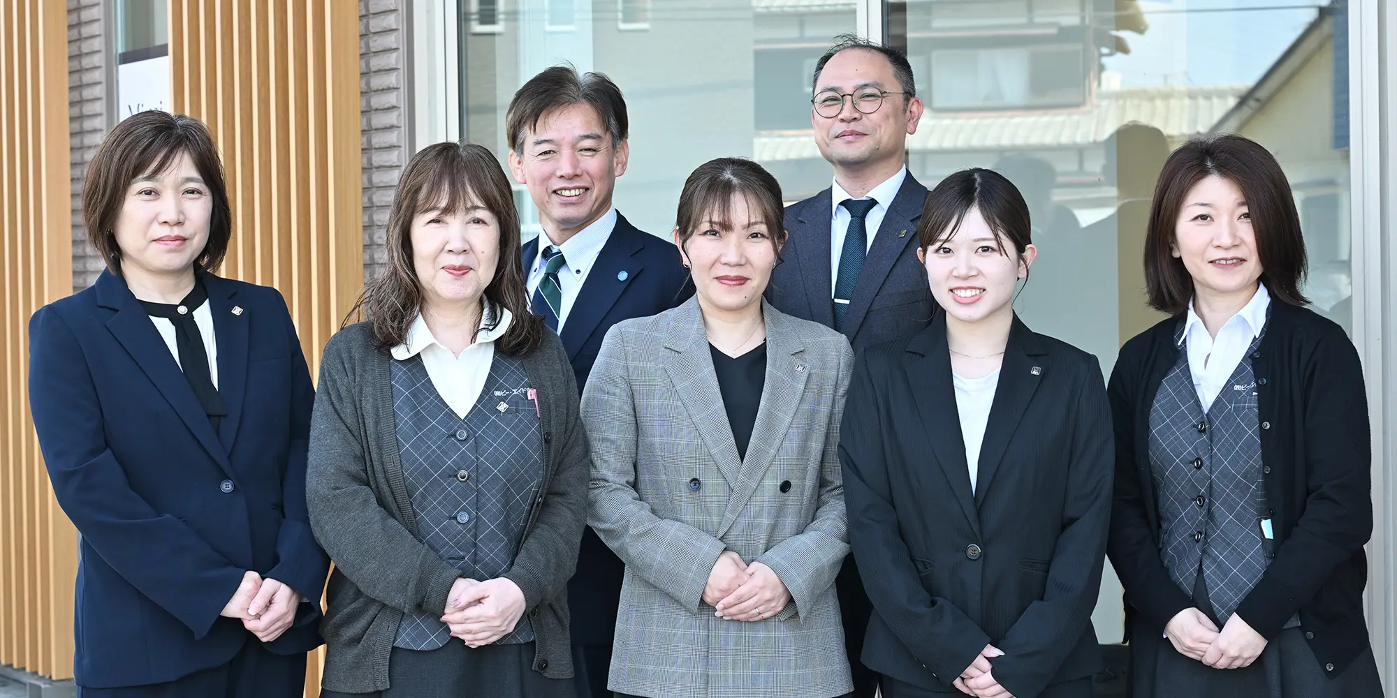 社員の集合写真